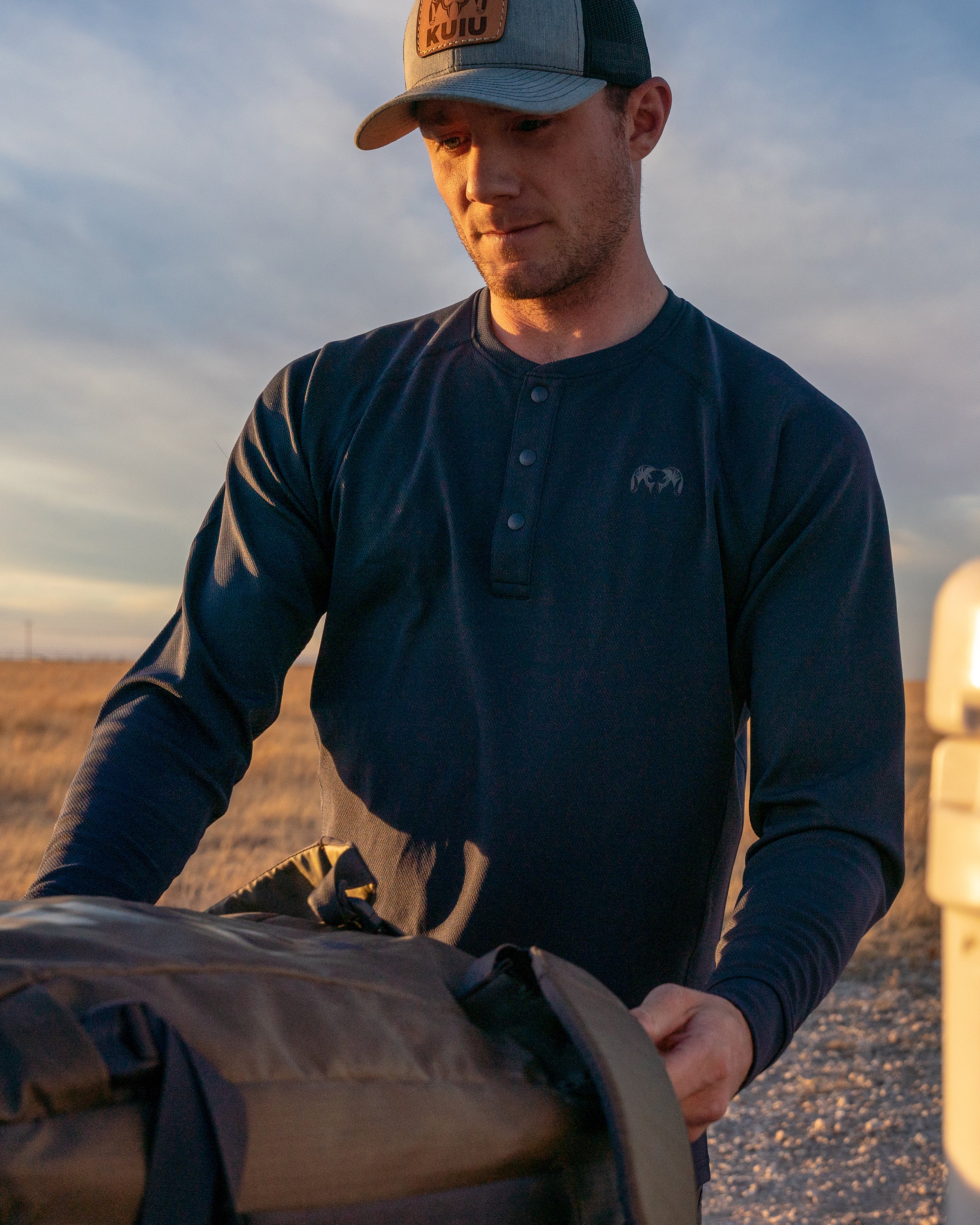 PRO Merino 200 Henley | Gunmetal - Image 3