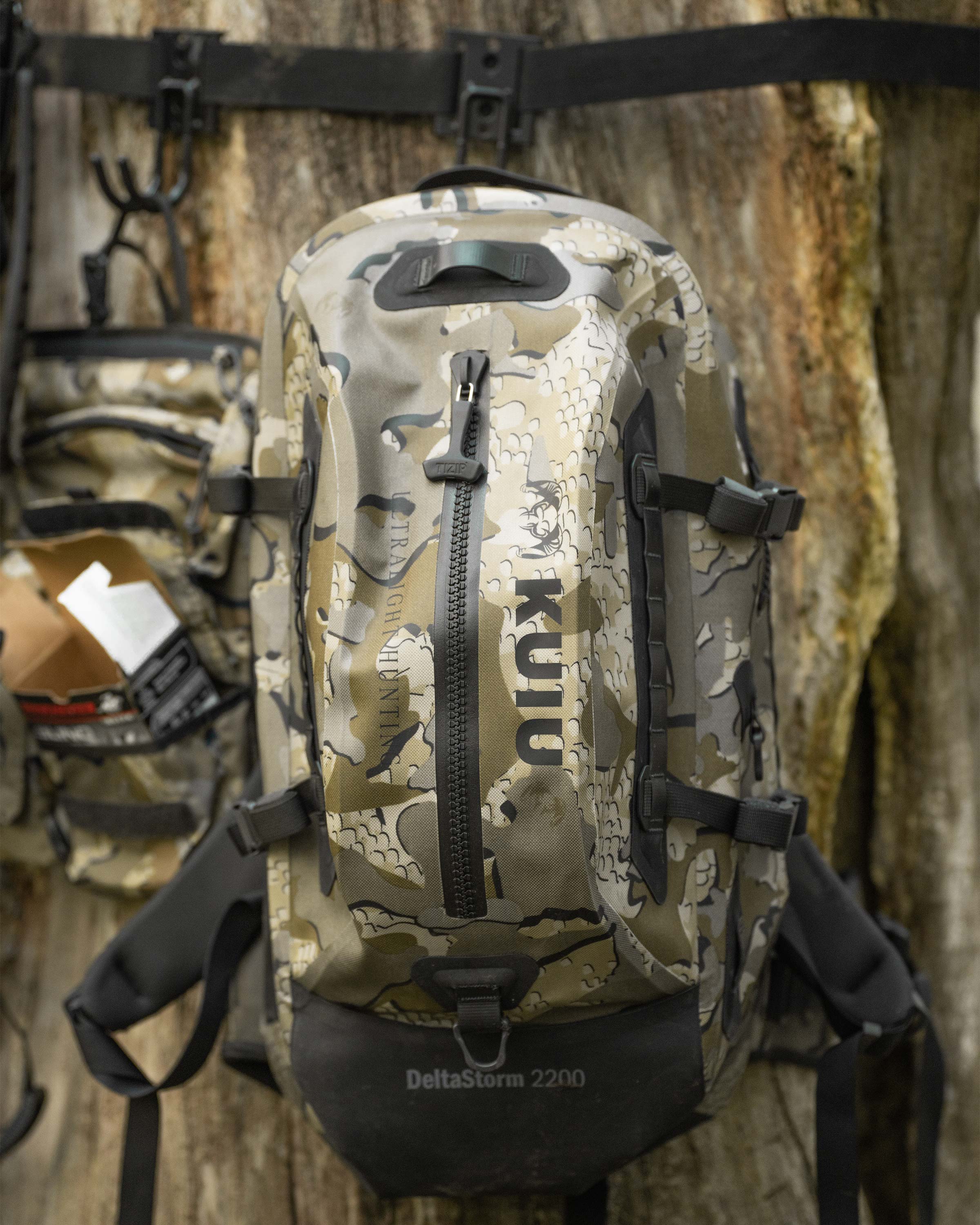 DeltaStorm 2200 Submersible Backpack | Stone - Image 12