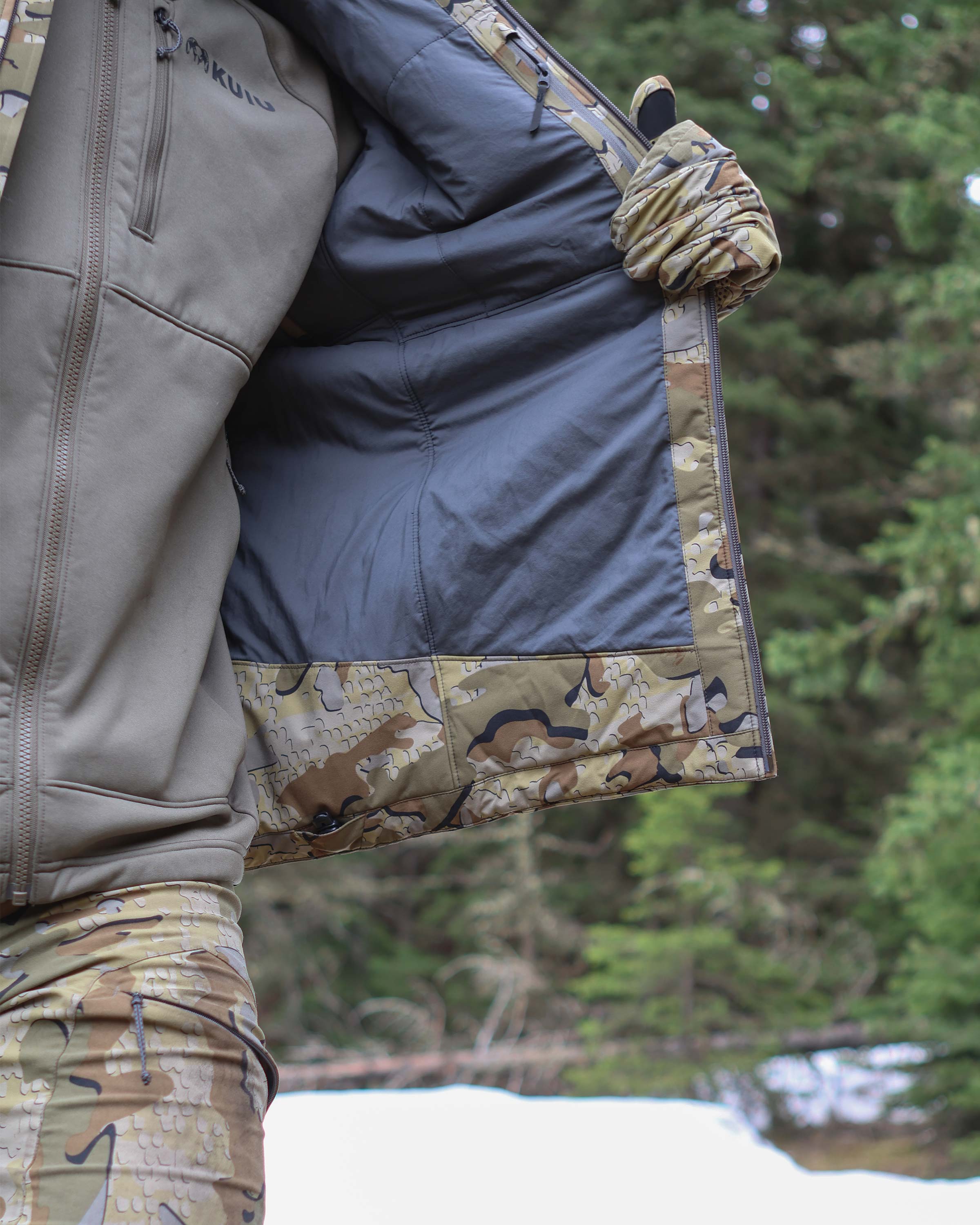 Mountain PRO Hooded Jacket | Vias - Image 12